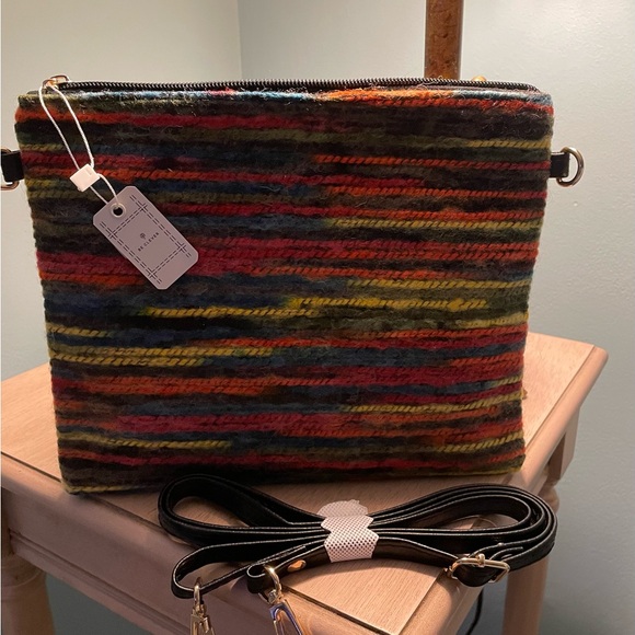 Unspoken Couture Colorful Canvas Crossbody/Wristlet/Clutch, Zip Closure NWT - Picture 2 of 8